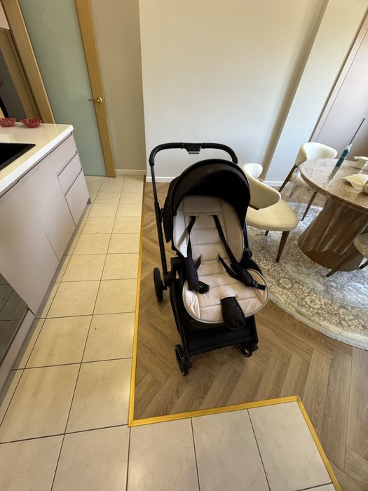 Продалим коляску