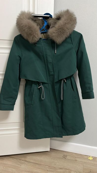 Продам парку 5000тг. Рост 150