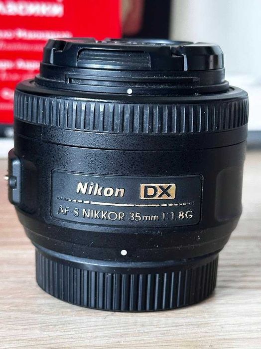 Обектив Nikon AF-S DX 35mm f/1.8G