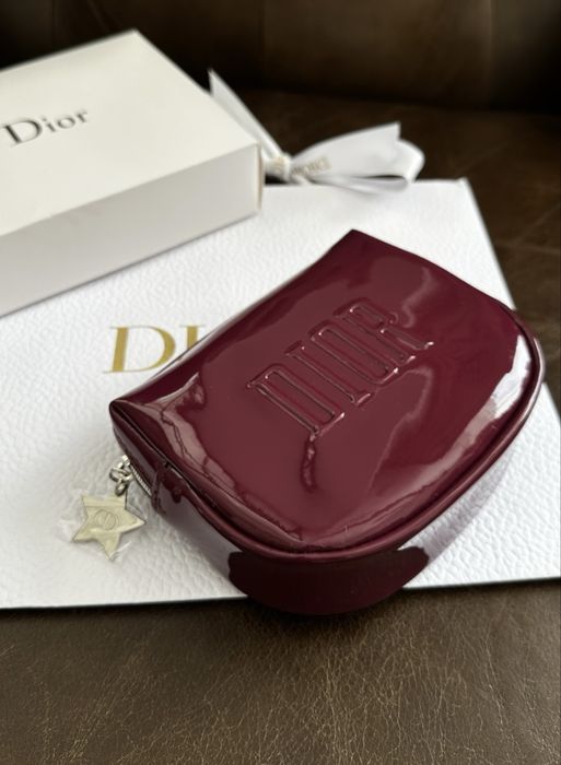 Стильная косметичка Dior