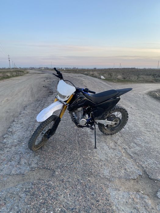 Продам эндуро мотоцикл 250 кубов