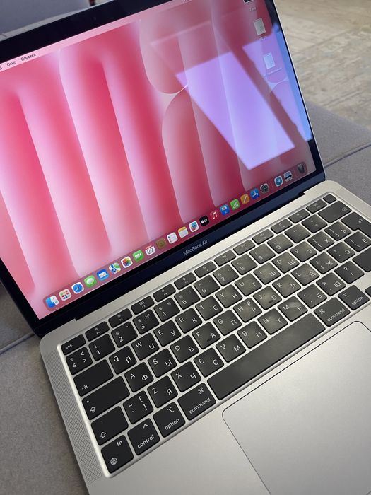 MacBook air 13 м1