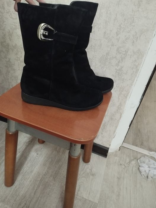 Продам сапоги зимние и демисезонные