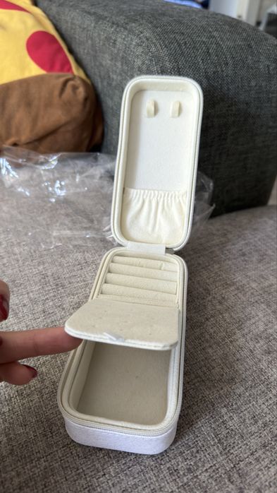 Шкатулка для украшений
