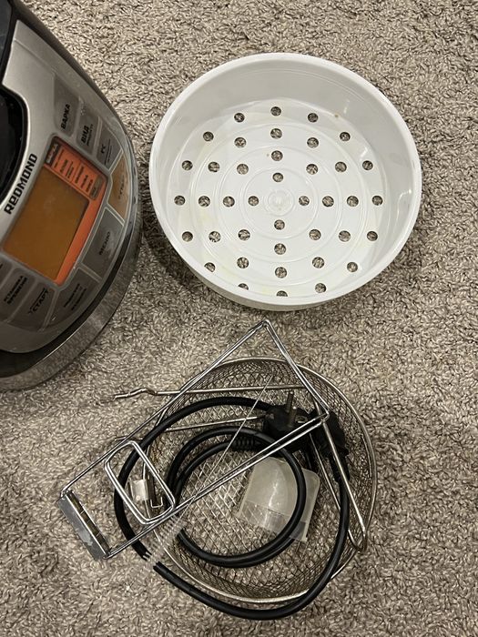 Мультиварка REDMOND RMC-M4502