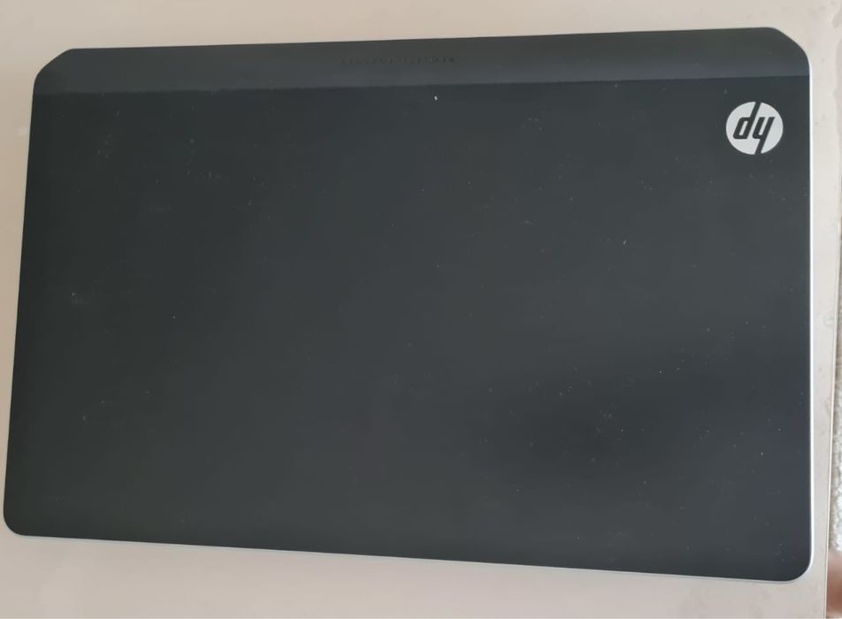 HP Pavilion dv7 с активированной Windows 10