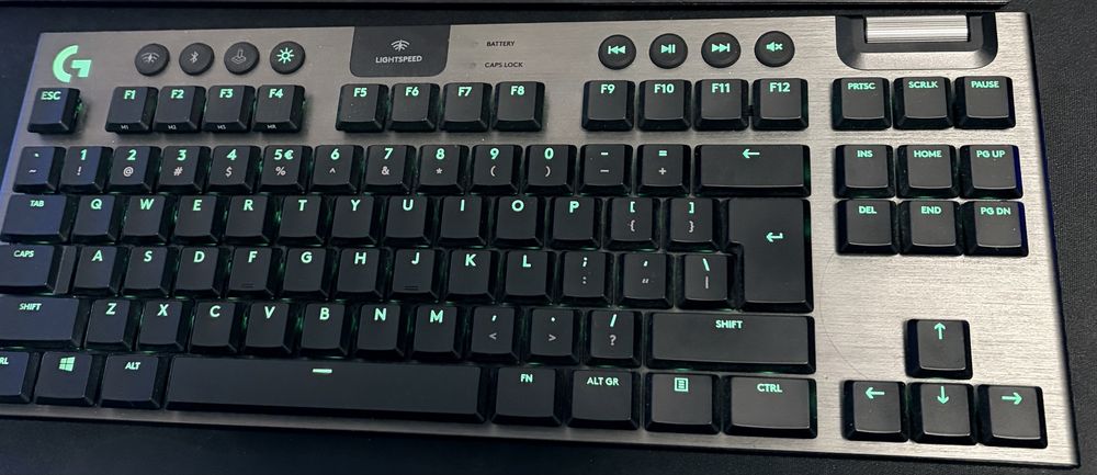 Logitech G915 Wireless Mechanical Gaming Keyboard