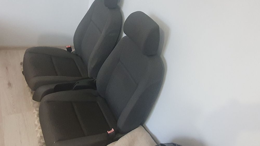 Предни седалки за Golf 5