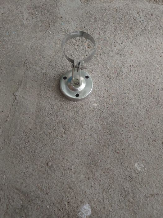 Кронштейн крепления светильников фонтанов