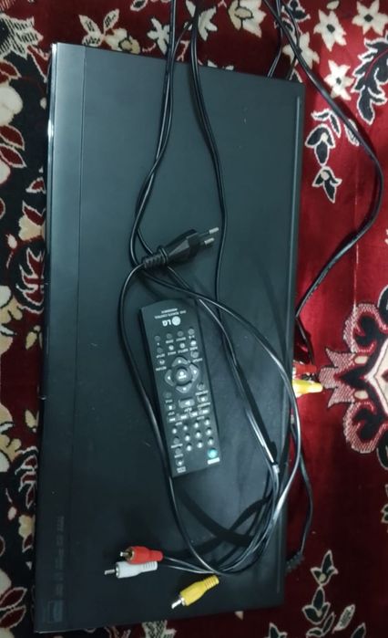 Продам DVD плеер