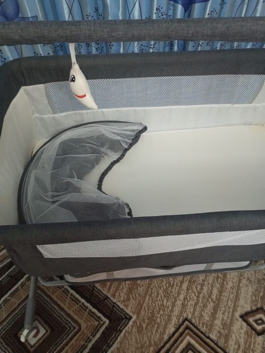 Продам манеж детский