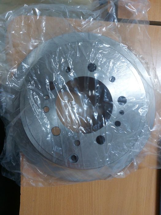 Диски тормозные задние Lexus 570, LC200