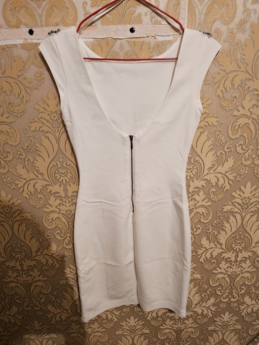 Продаётся платье вечернее