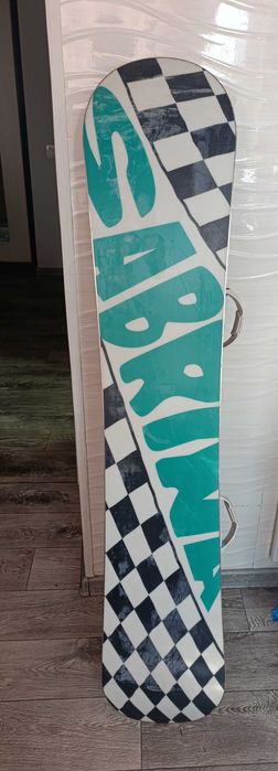 Продам сноуборд с ботинками и крепами