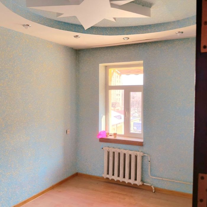 2/4/4 Jarariqda 2 xonali uy sotiladi zudlik bilan!