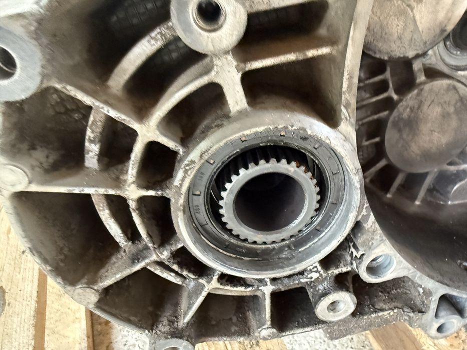 Cutie de viteza 02Q Cod LNM 6 trepte manuala 4x4