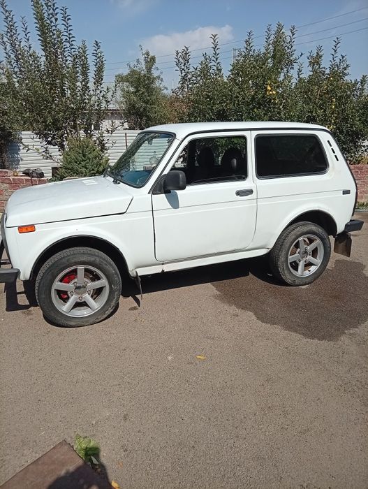 Продам ниву или обмен на яблоки