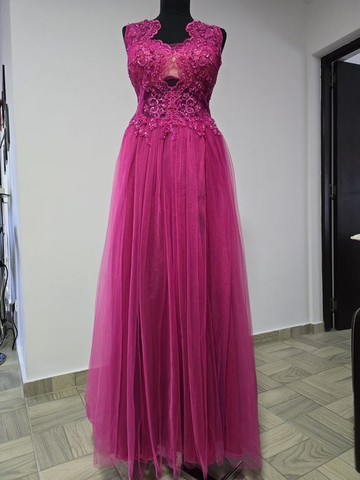 Rochie roz fucsia din matase naturala si dantela brodata