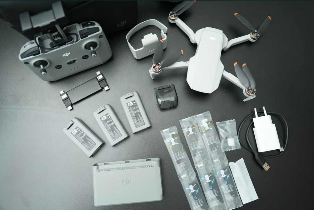 DJI Mini 2 fly more combo