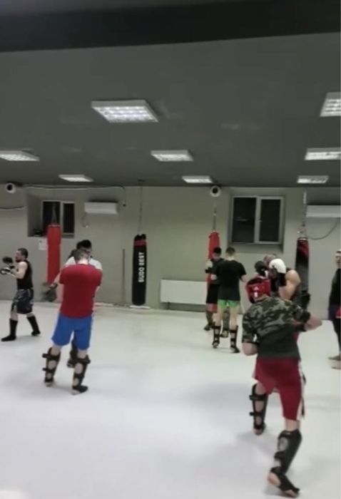 Antrenamente personalizate de Kickboxing, MMA, Box sau Muay Thai