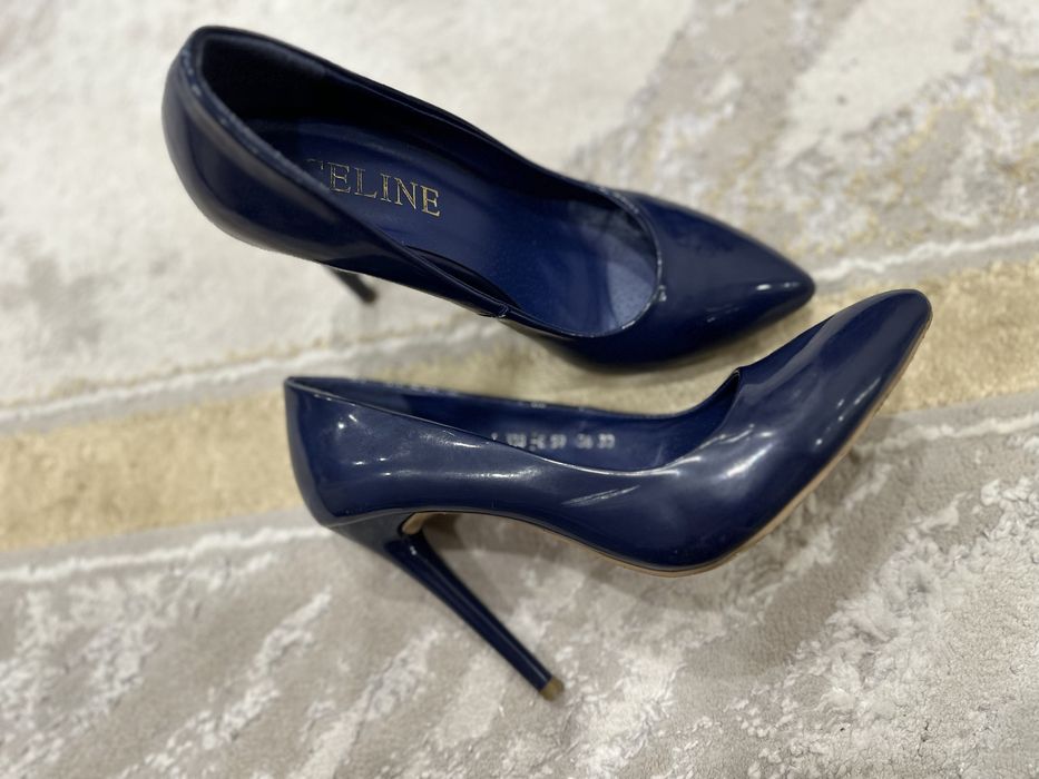 Продам туфли лодочку