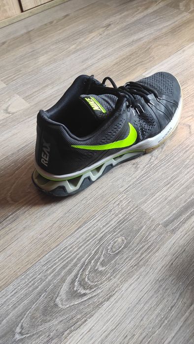 Маратонки NIKE REAX