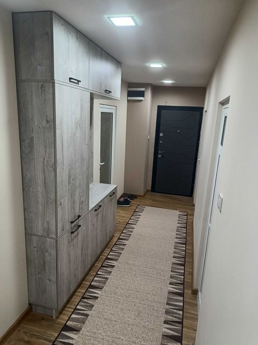 Дава се под наем Четиристаен апартамент в Търговище, Изток 1 - 90 кв.м за 348.84 € - Снимка #2