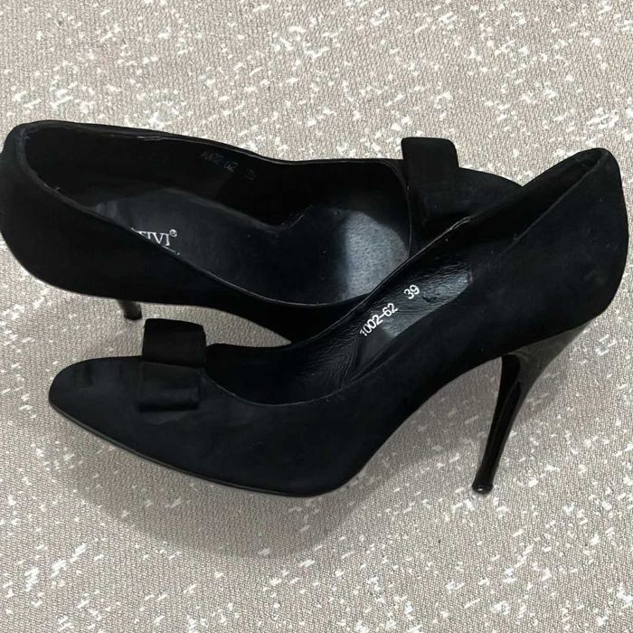 Туфли замшевые черные MATIVI