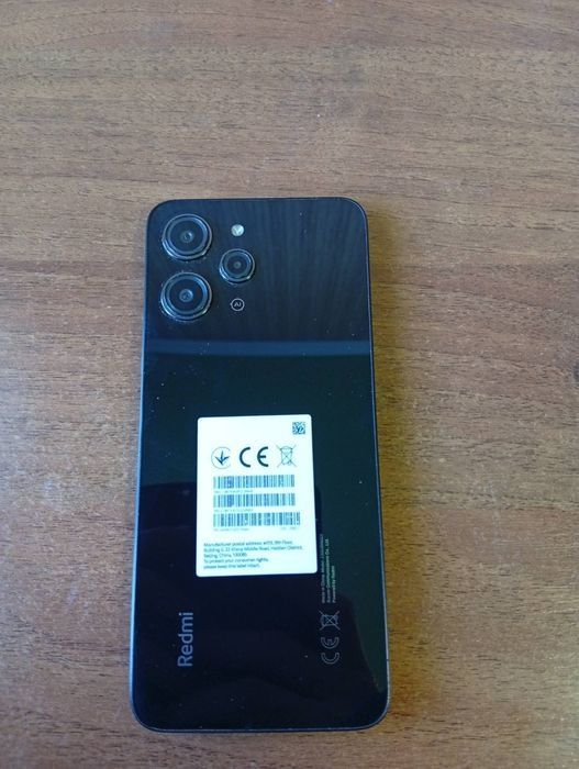 Redmi 12 128 / 8 90ГЕРЦ Быстрый