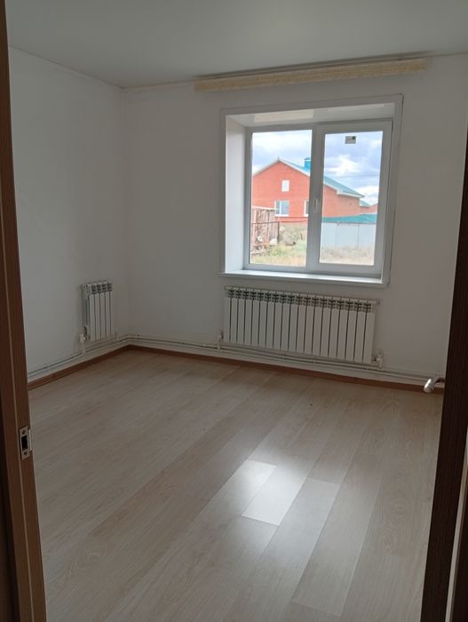 Продам дом в мкрн Бирлик