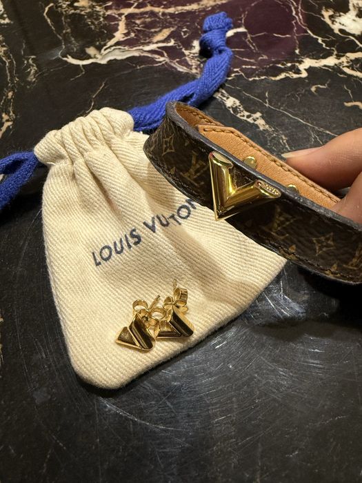Продам браслет и серьги от Louis Vuitton