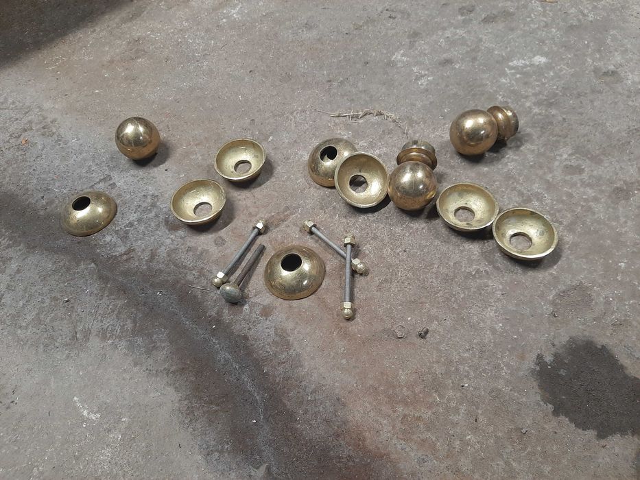 Парапет за тераса или стълбище от месинг