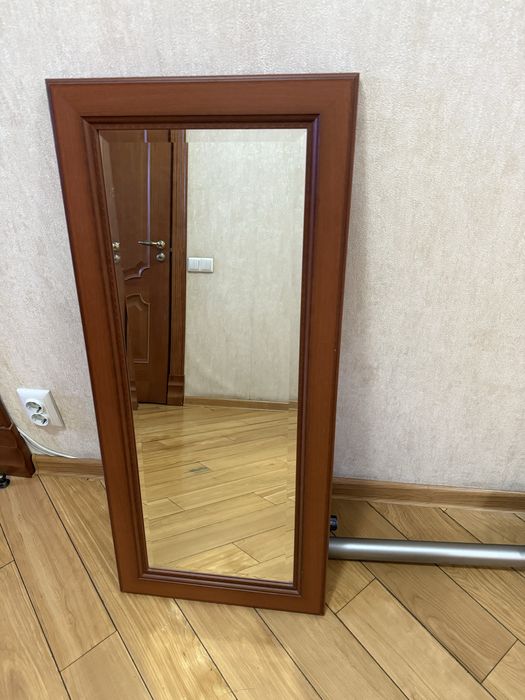 Зеркало настенное
