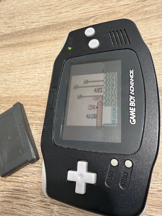 Gameboy Advance + 2 jocuri