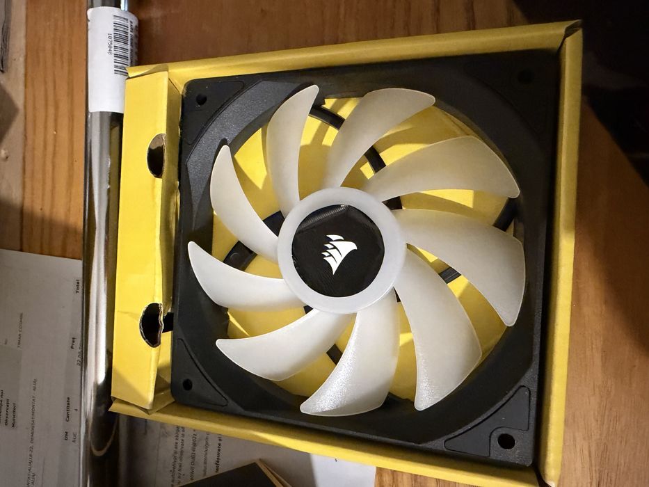 Ventilatoare Corsair LL120 si LL140 RGB PC pwm