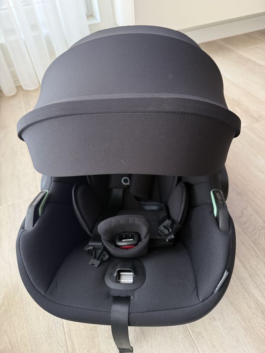 Столче за кола Avionault Anex Cosmo в гаранция 10г.адаптери за количка