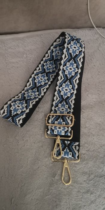 Продам сумки новые и ремень на сумку