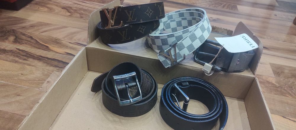 Мъжки колани маркови