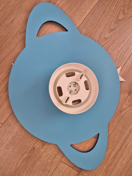 Полилей за таван на детска стая