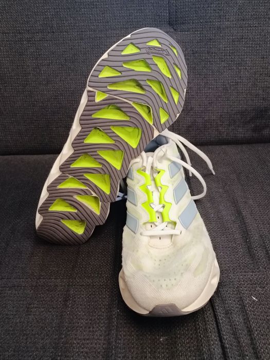 Маратонки Adidas