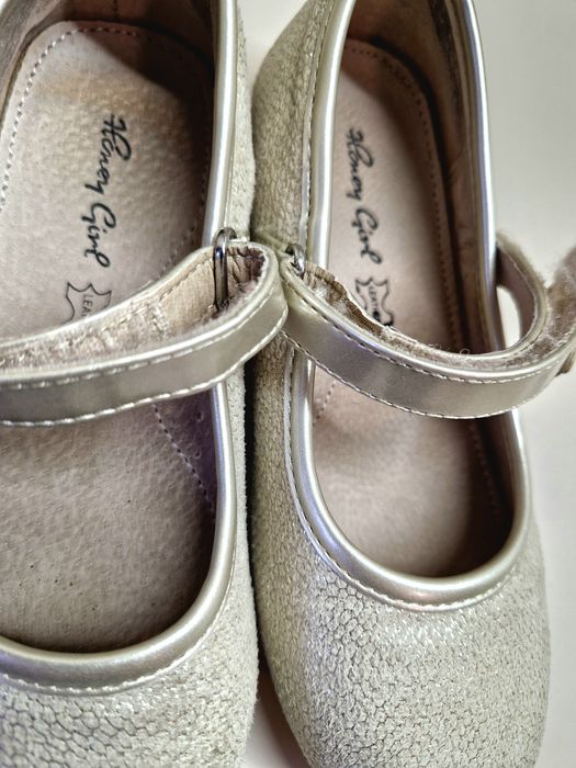 Туфли доя девочки