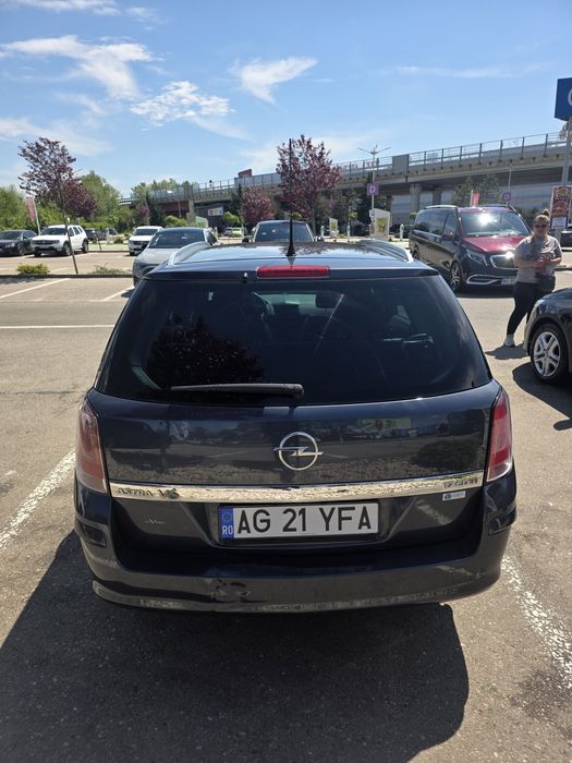 De vanzare Opel astra H