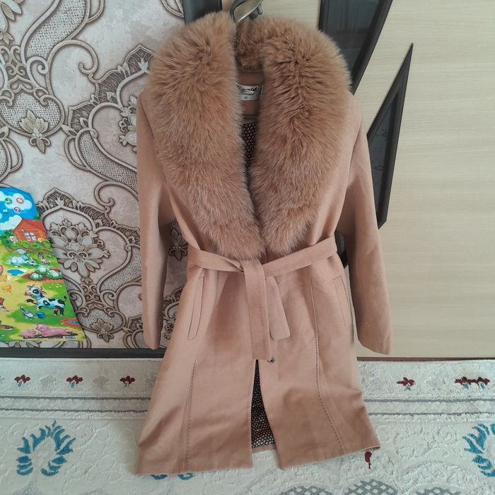 Пальто  хорошее.