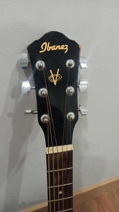 Chitara Ibanez+husă+ corzi de schimb