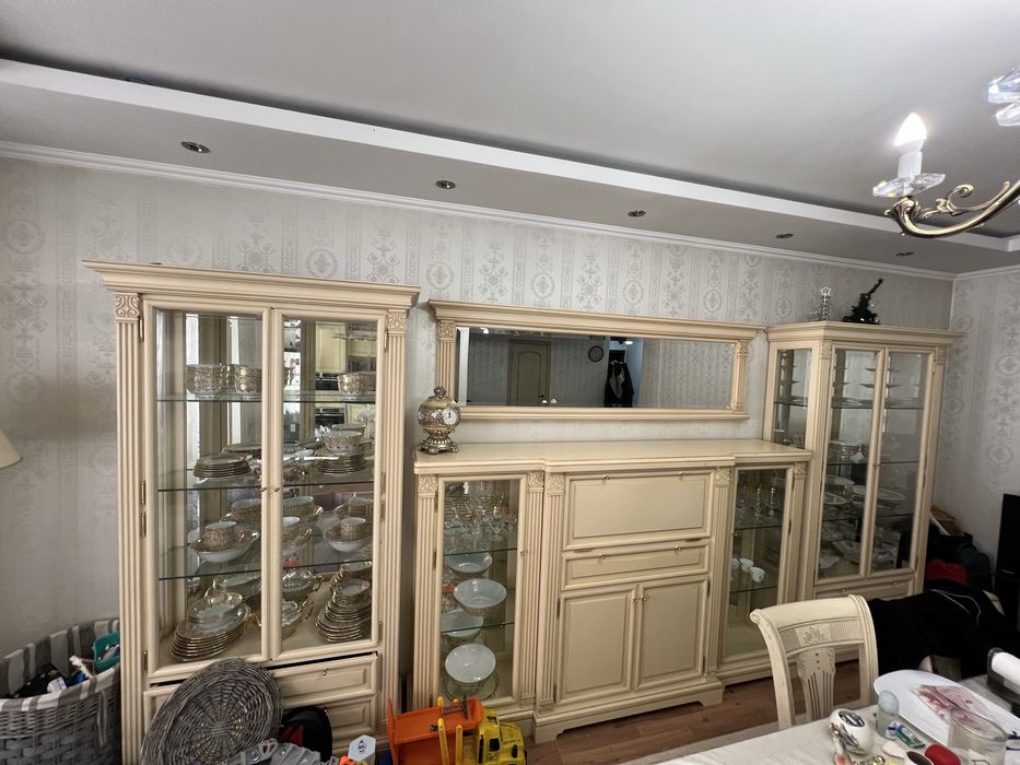 Стенка в гостиную