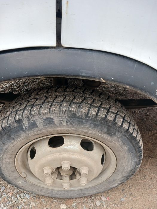 Газель 1995 г. В . 2.4 обиом