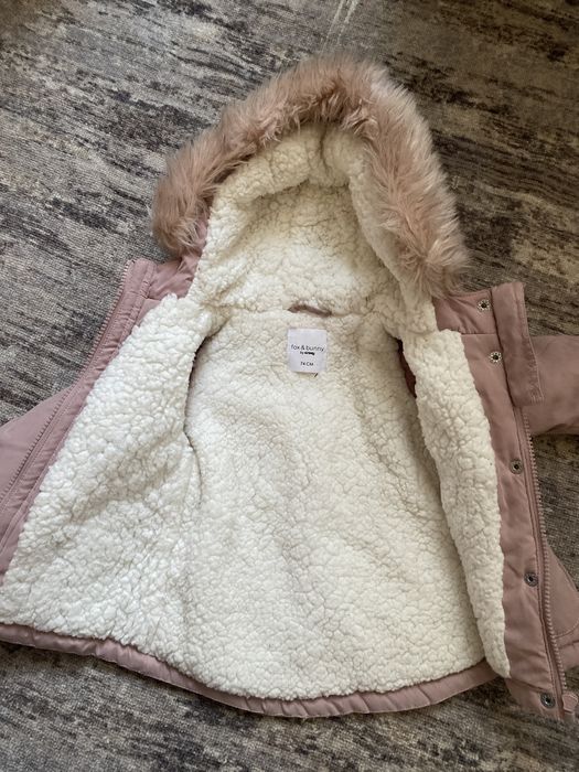 Куртка на девочку 74р