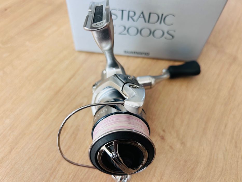 Макара Shimano Stradic  FM C2000s