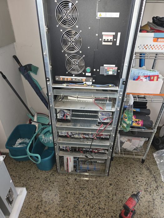 Ups eaton powerware 9355