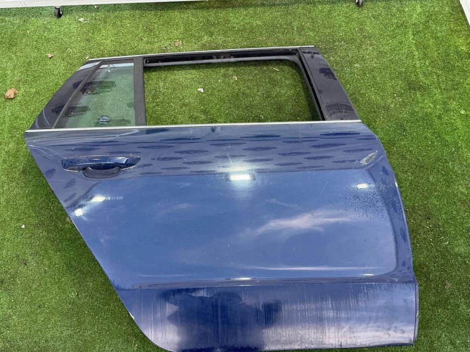 USA PORTIERA SPATE DREAPTA SKODA SUPERB II Combi 2010 2.0 DIESEL COD OEM 3T9833056 / BREAK (Universal) 2008-2015